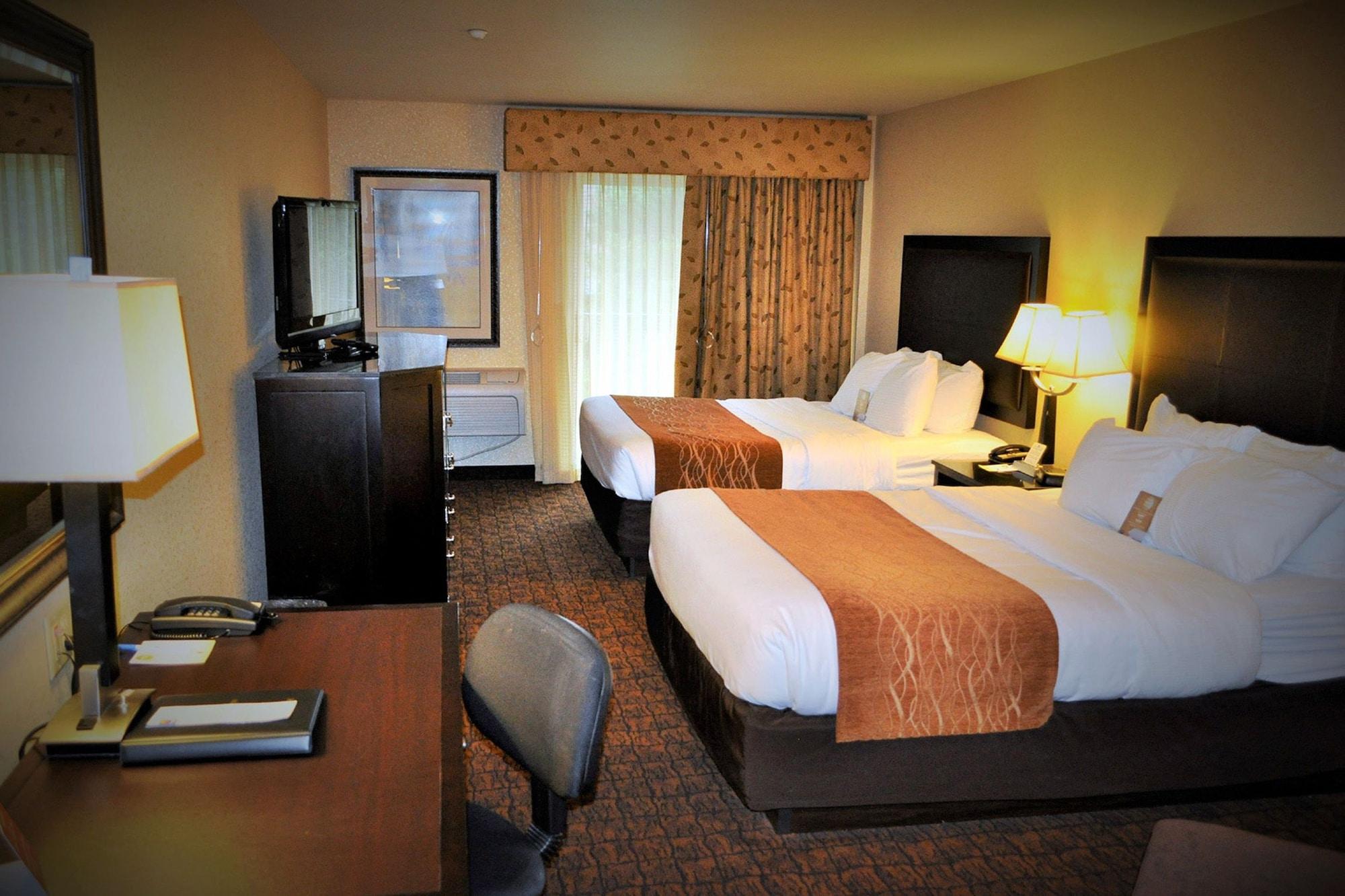 Comfort Inn & Suites Lincoln City Bagian luar foto