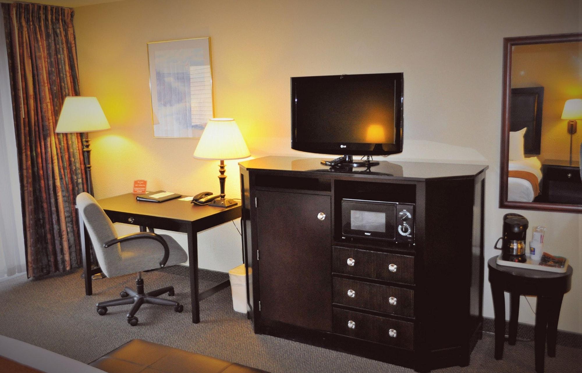 Comfort Inn & Suites Lincoln City Bagian luar foto