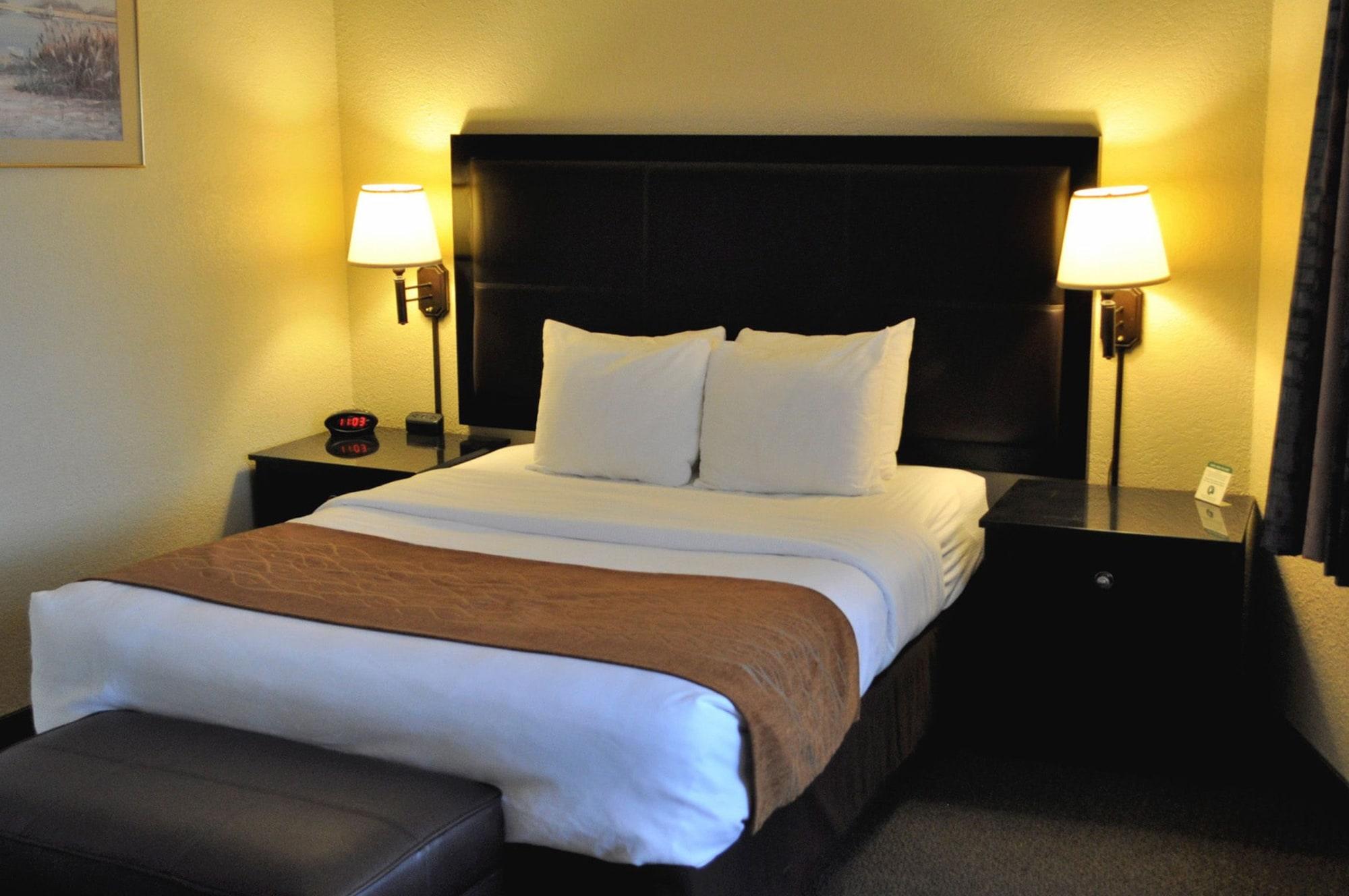 Comfort Inn & Suites Lincoln City Bagian luar foto