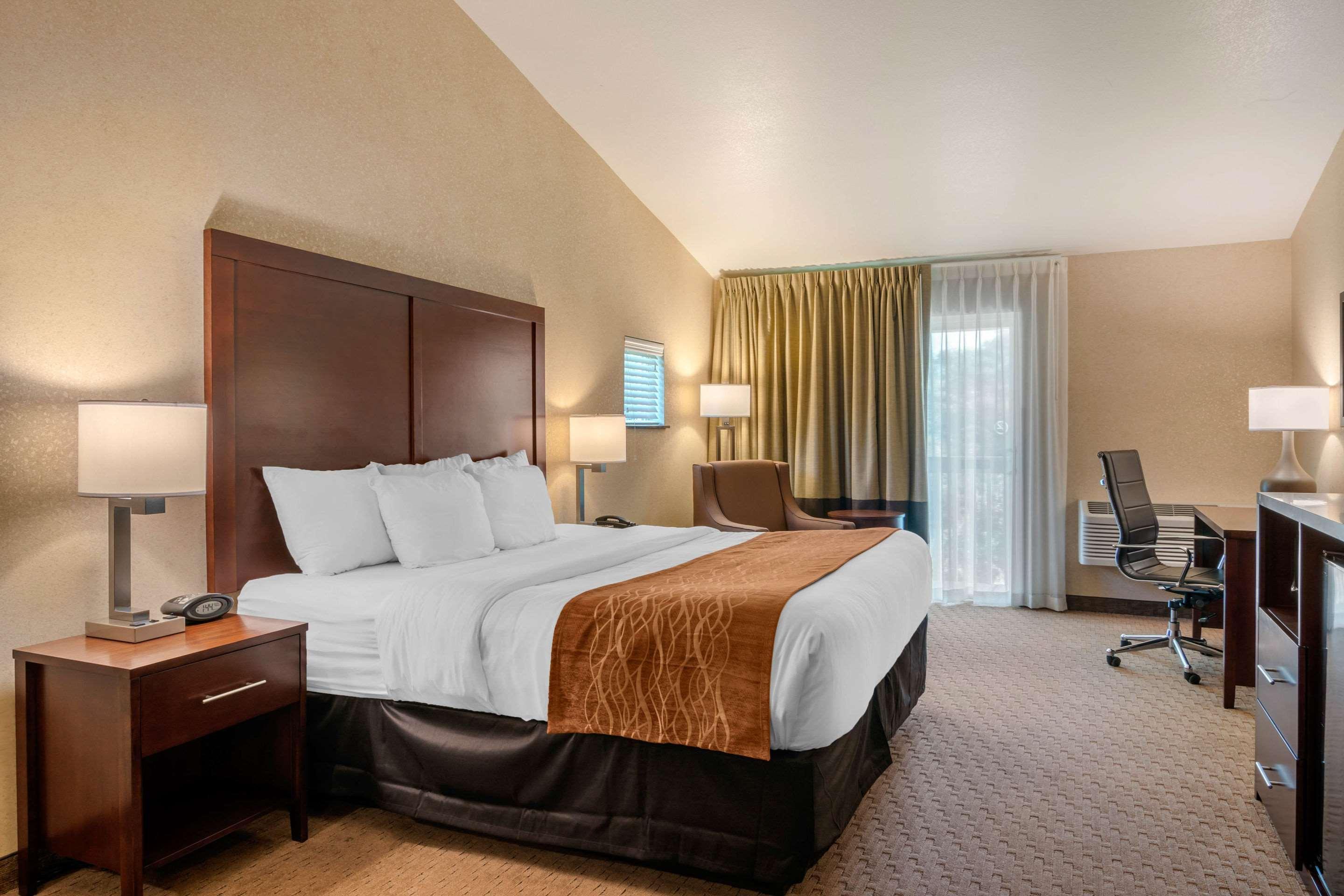 Comfort Inn & Suites Lincoln City Bagian luar foto
