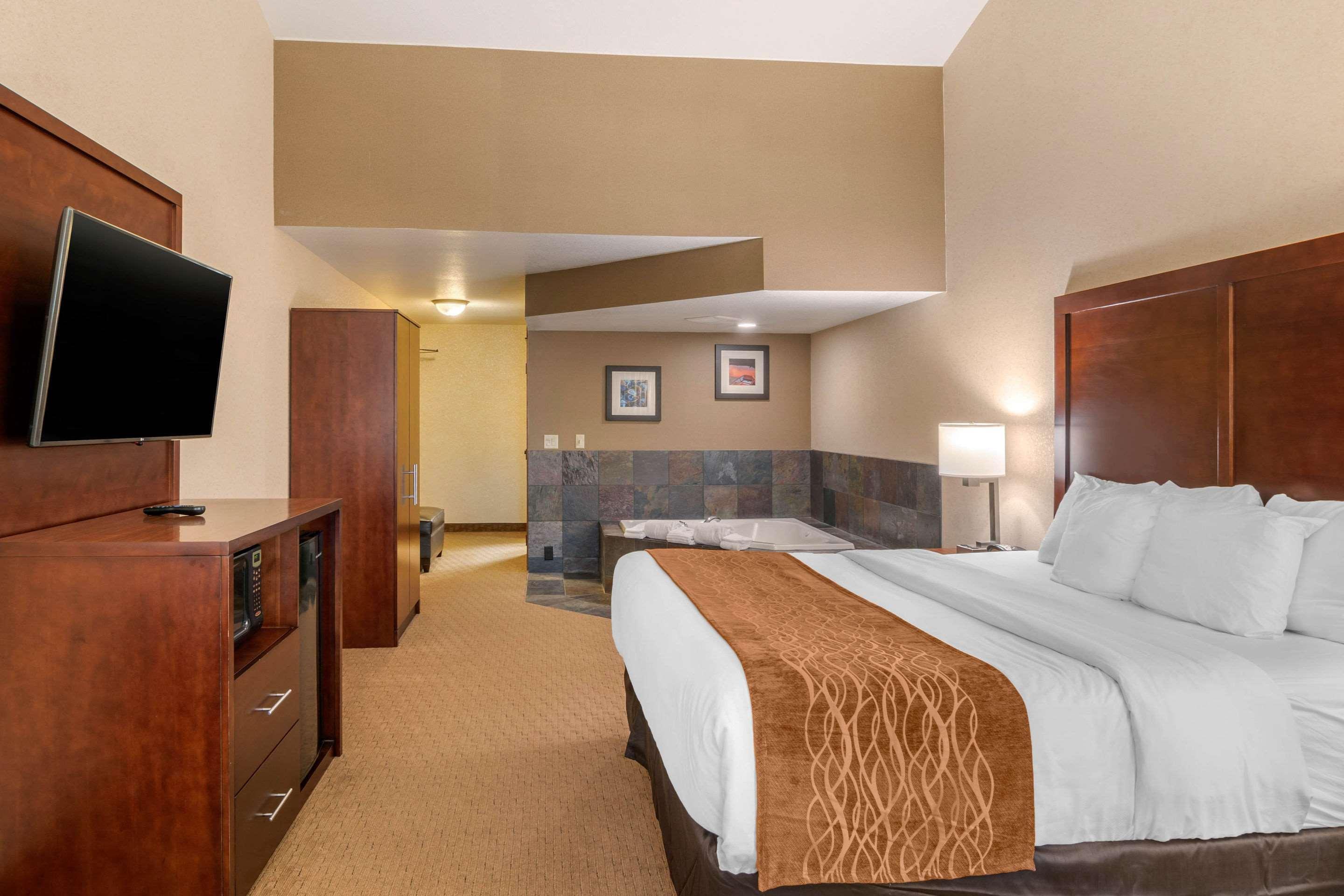 Comfort Inn & Suites Lincoln City Bagian luar foto
