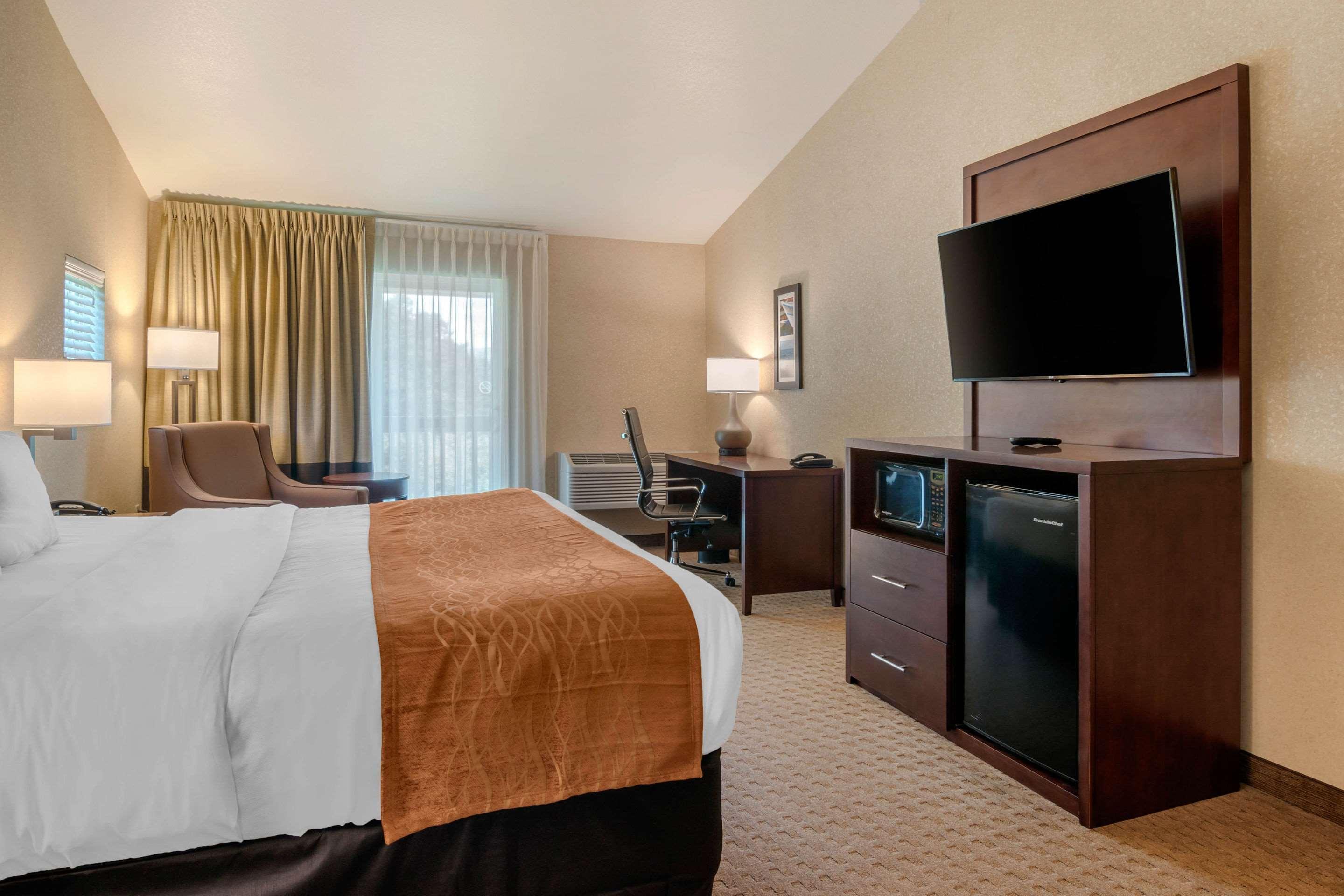 Comfort Inn & Suites Lincoln City Bagian luar foto