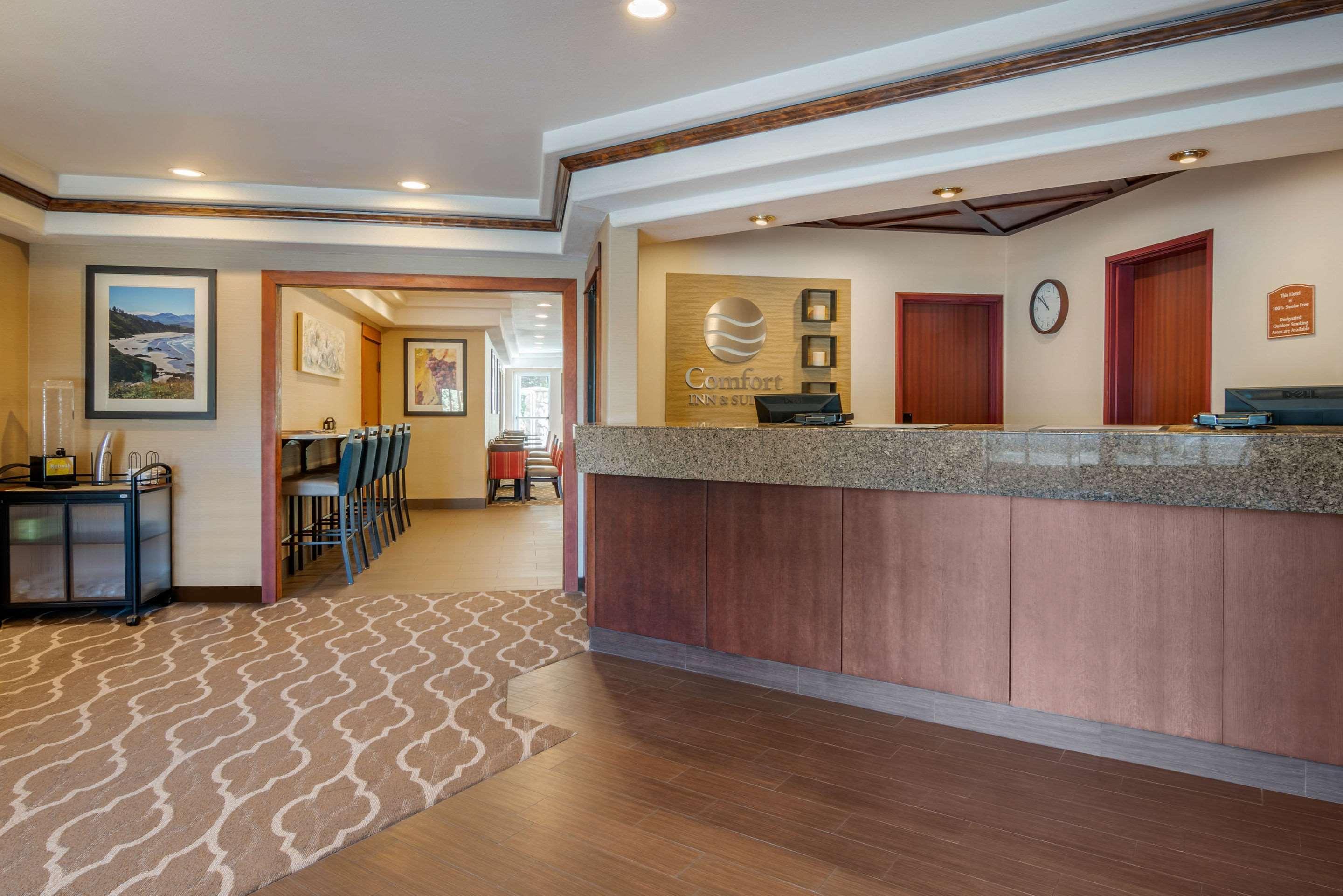 Comfort Inn & Suites Lincoln City Bagian luar foto