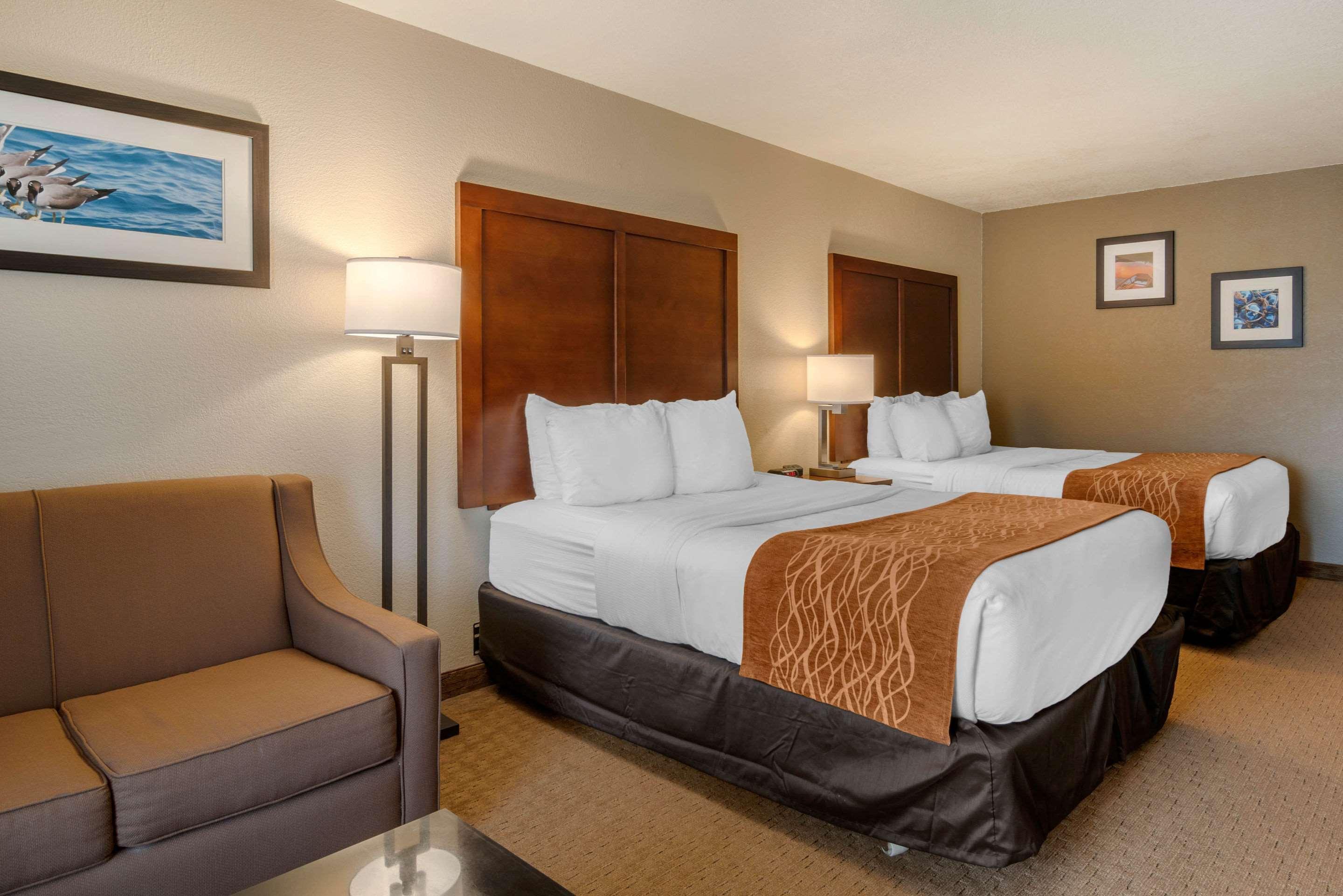Comfort Inn & Suites Lincoln City Bagian luar foto