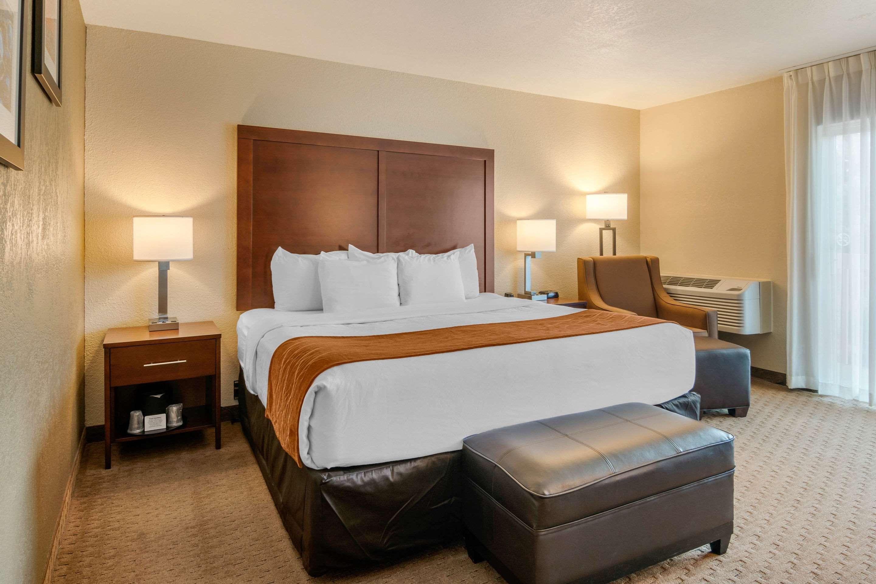 Comfort Inn & Suites Lincoln City Bagian luar foto