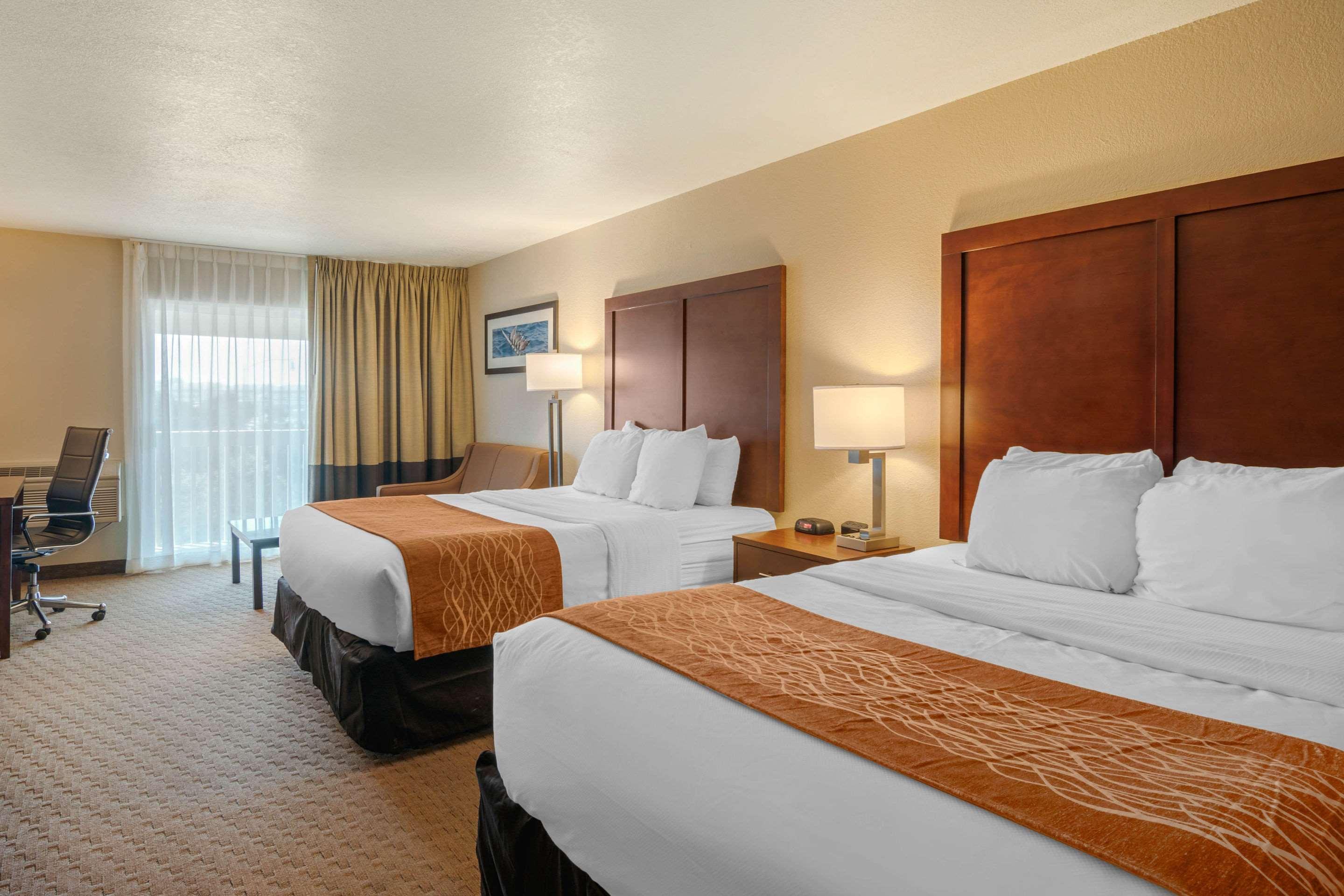 Comfort Inn & Suites Lincoln City Bagian luar foto