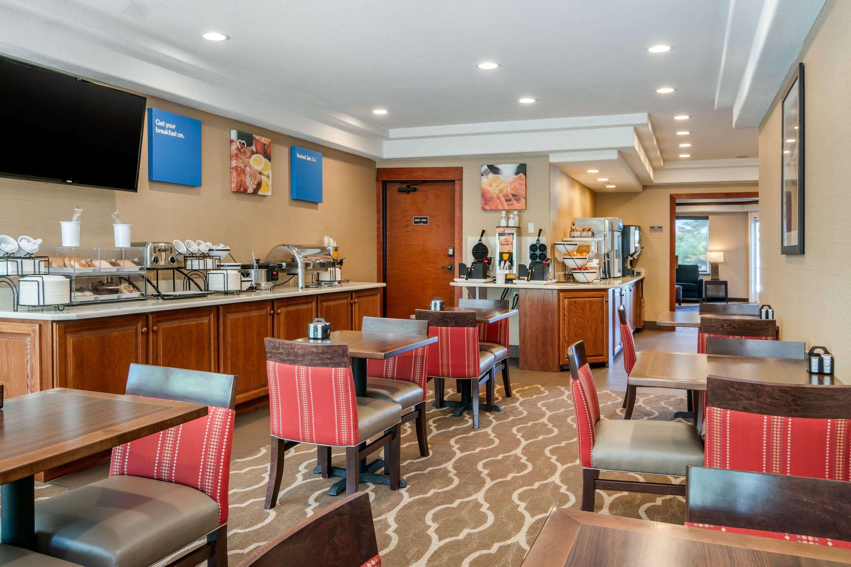 Comfort Inn & Suites Lincoln City Bagian luar foto