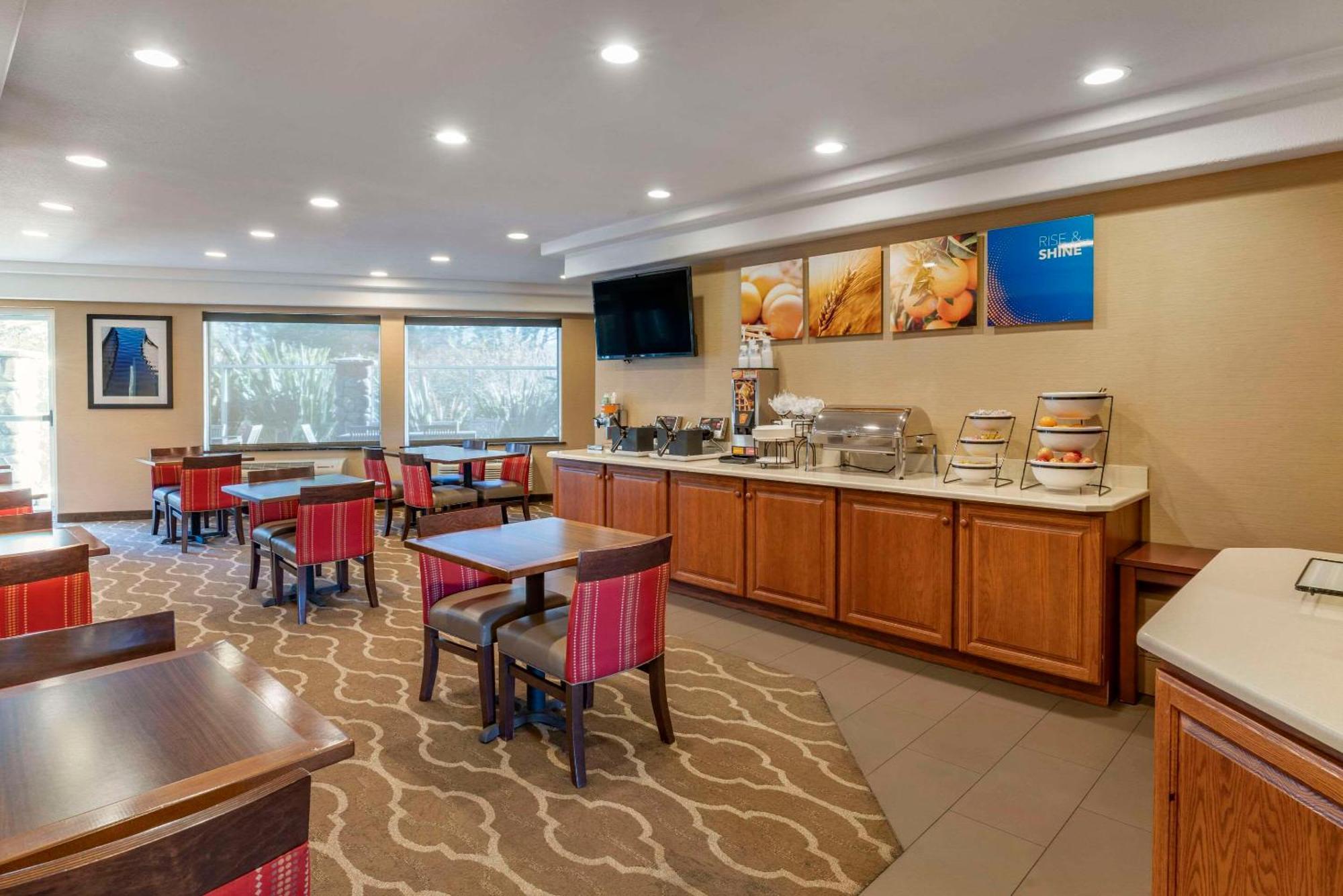 Comfort Inn & Suites Lincoln City Bagian luar foto