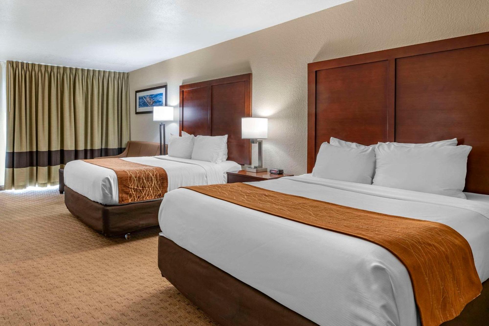 Comfort Inn & Suites Lincoln City Bagian luar foto