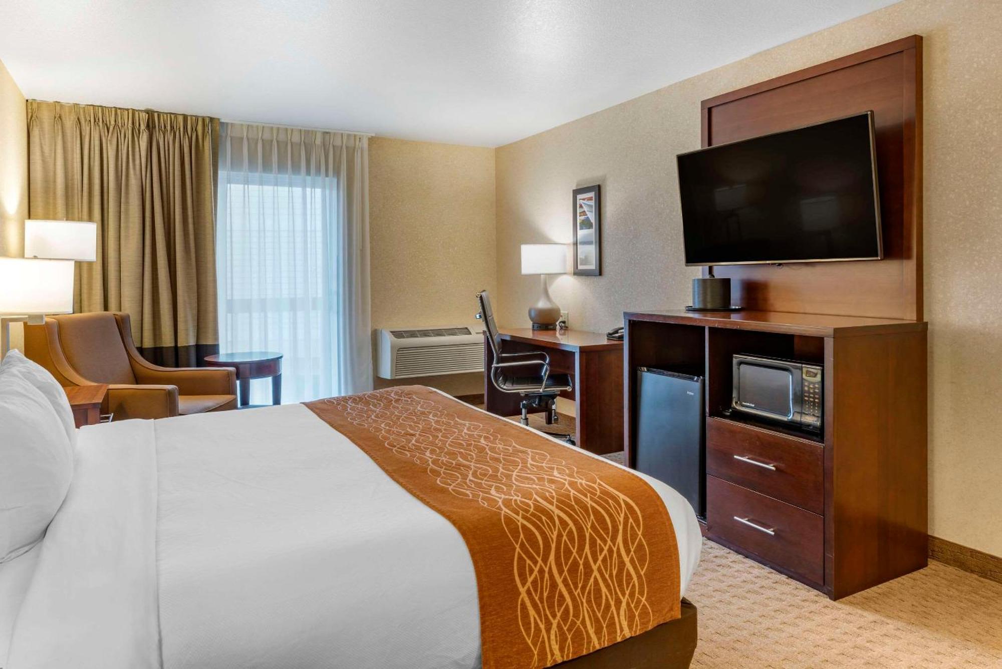 Comfort Inn & Suites Lincoln City Bagian luar foto