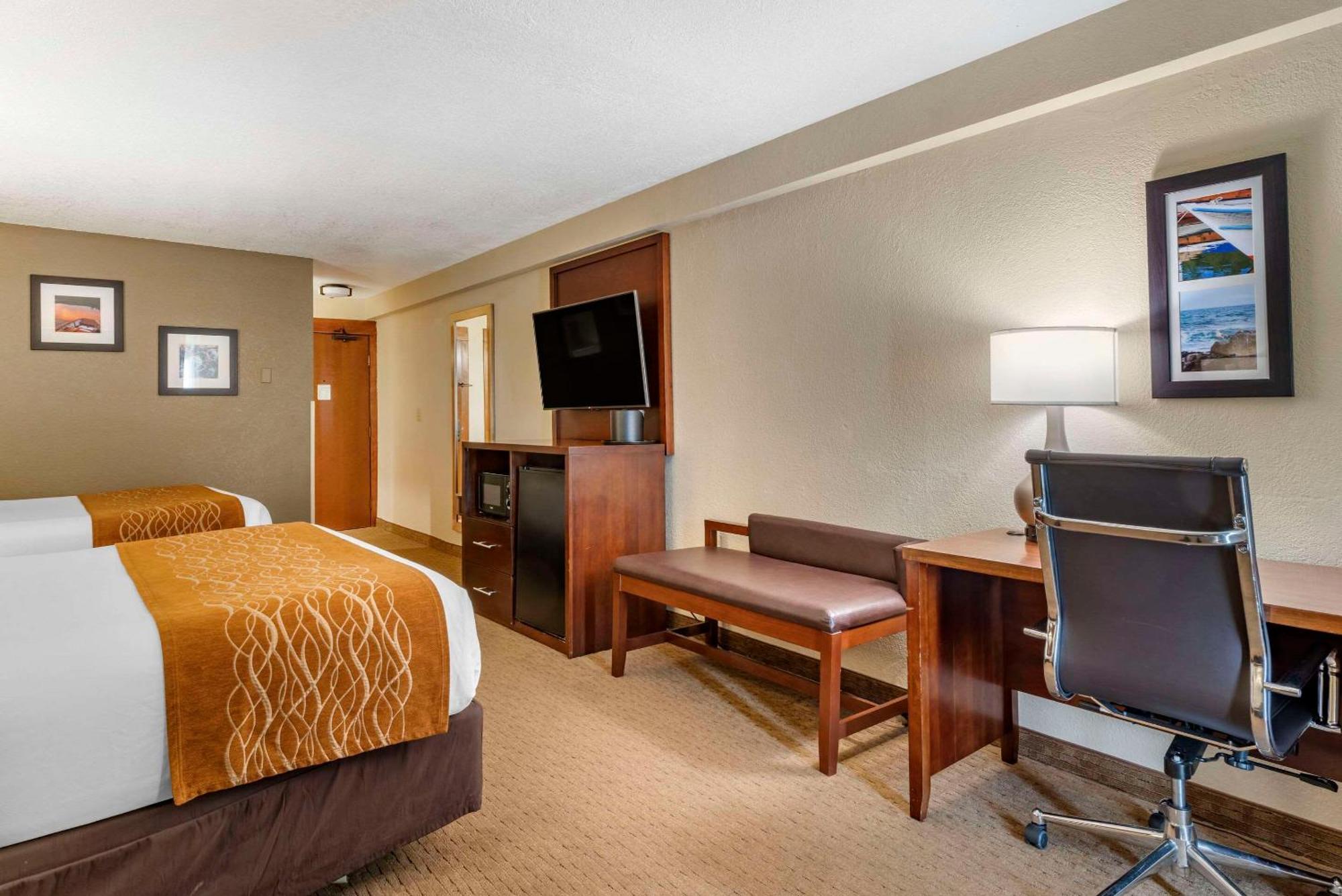 Comfort Inn & Suites Lincoln City Bagian luar foto