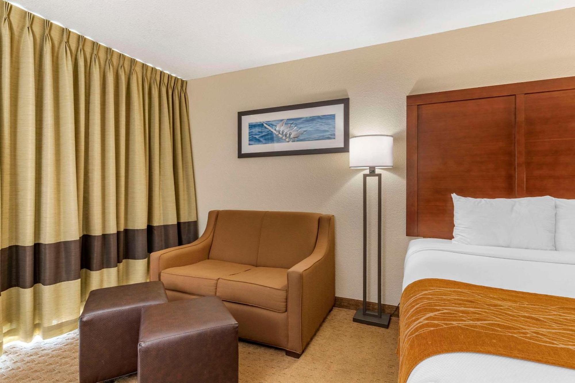 Comfort Inn & Suites Lincoln City Bagian luar foto