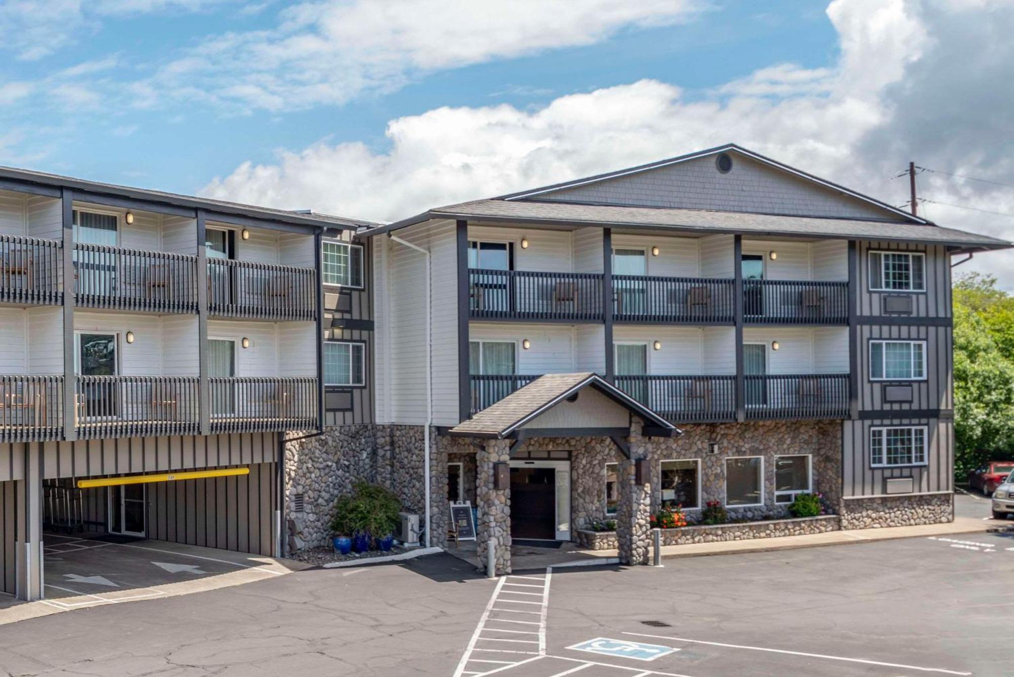 Comfort Inn & Suites Lincoln City Bagian luar foto