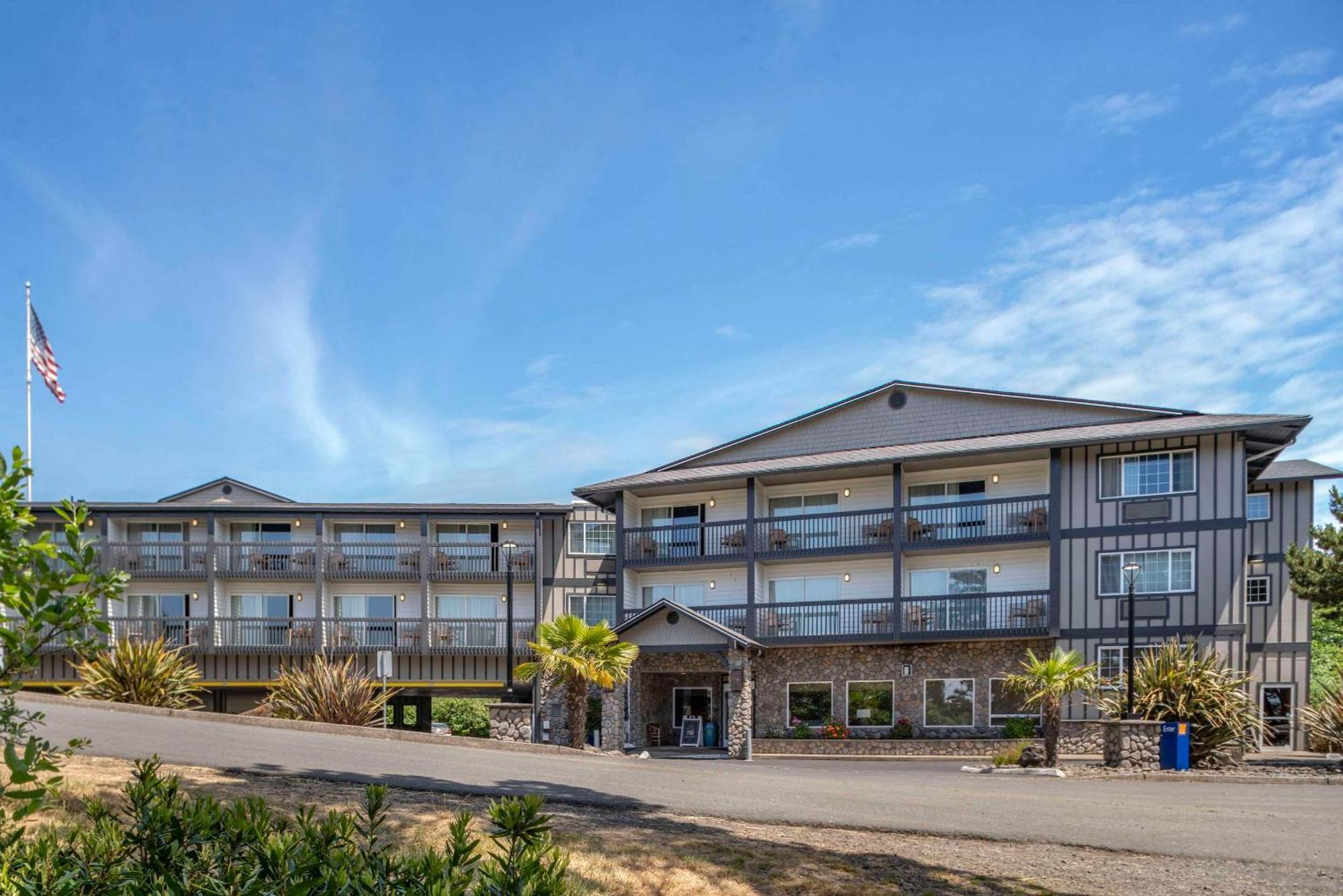 Comfort Inn & Suites Lincoln City Bagian luar foto