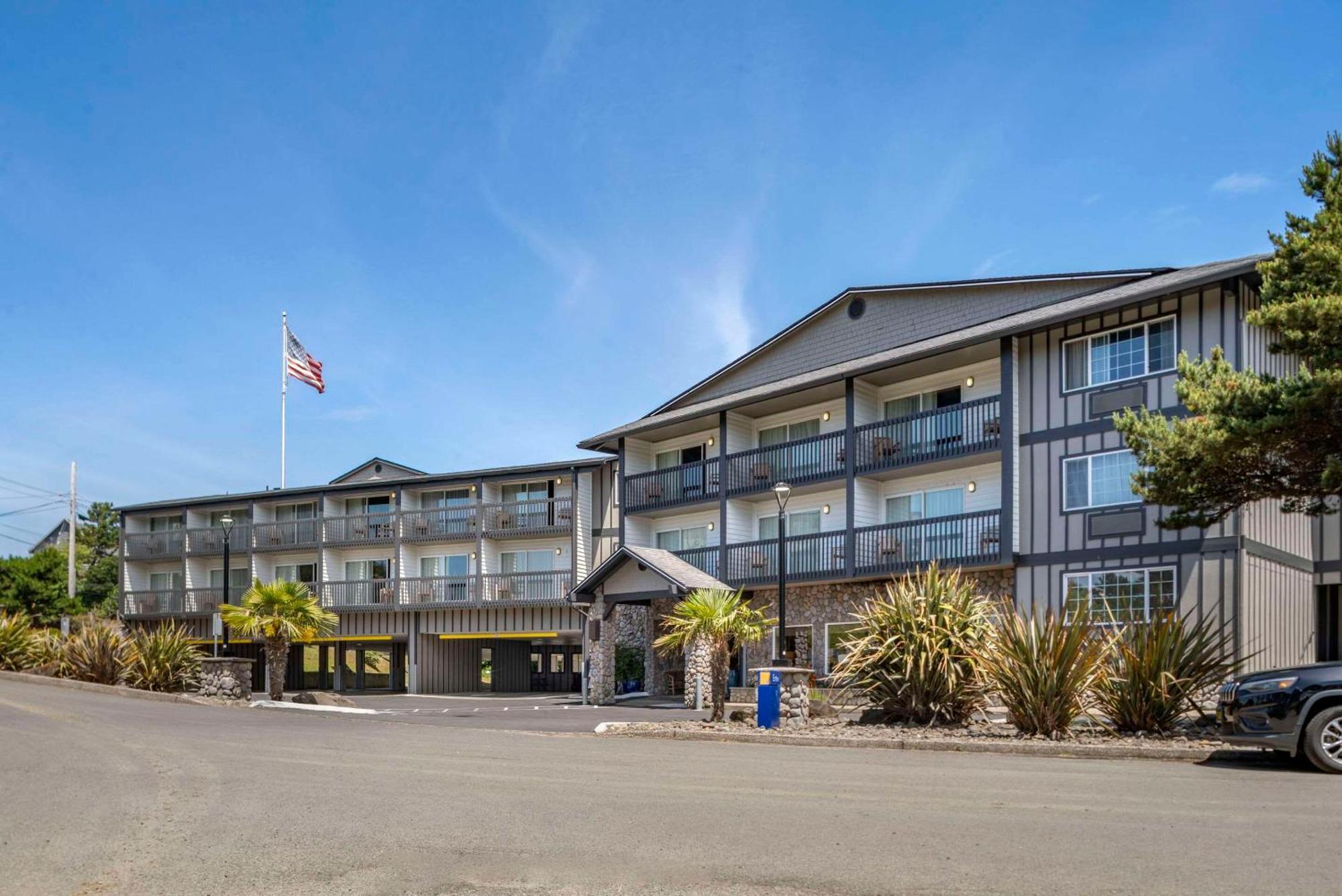 Comfort Inn & Suites Lincoln City Bagian luar foto